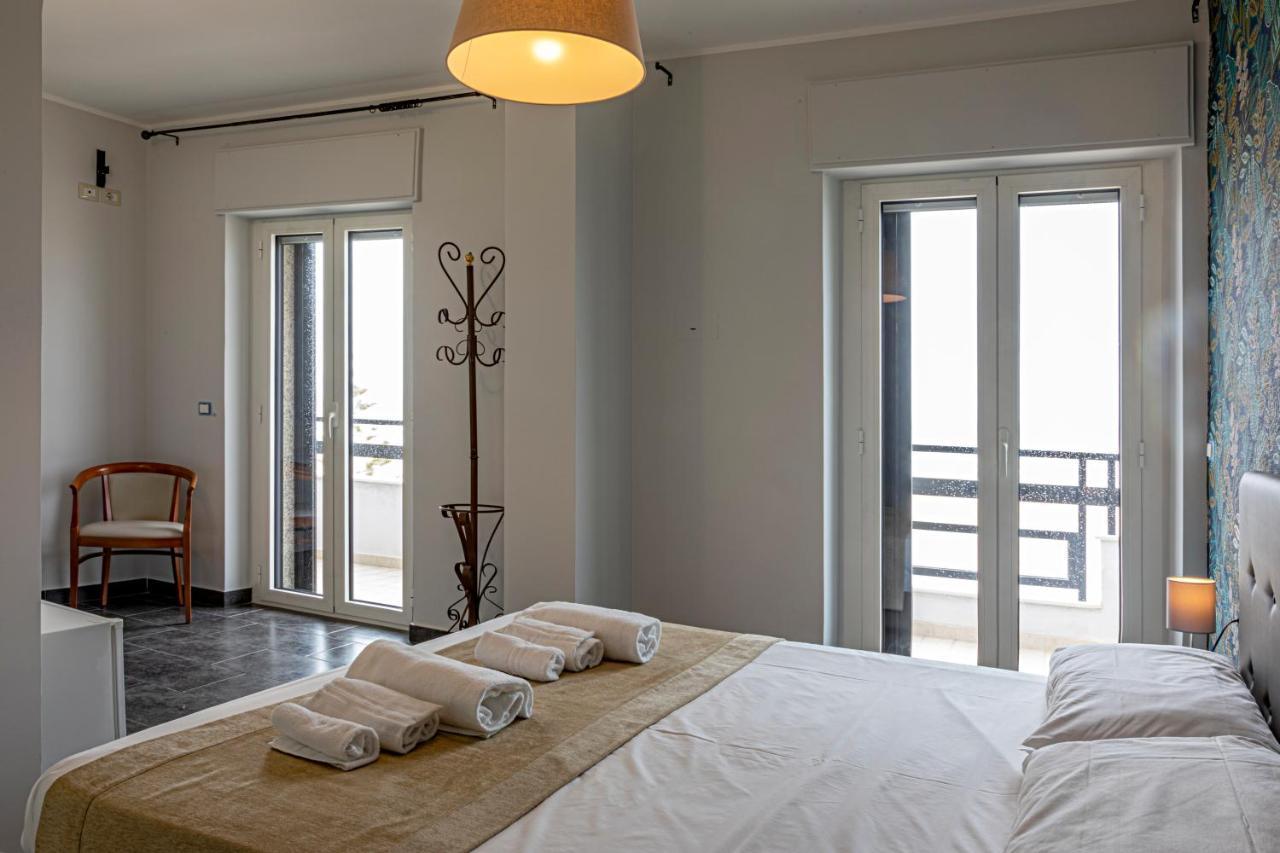 B&B Bellavista Margherita Di Savoia Bagian luar foto